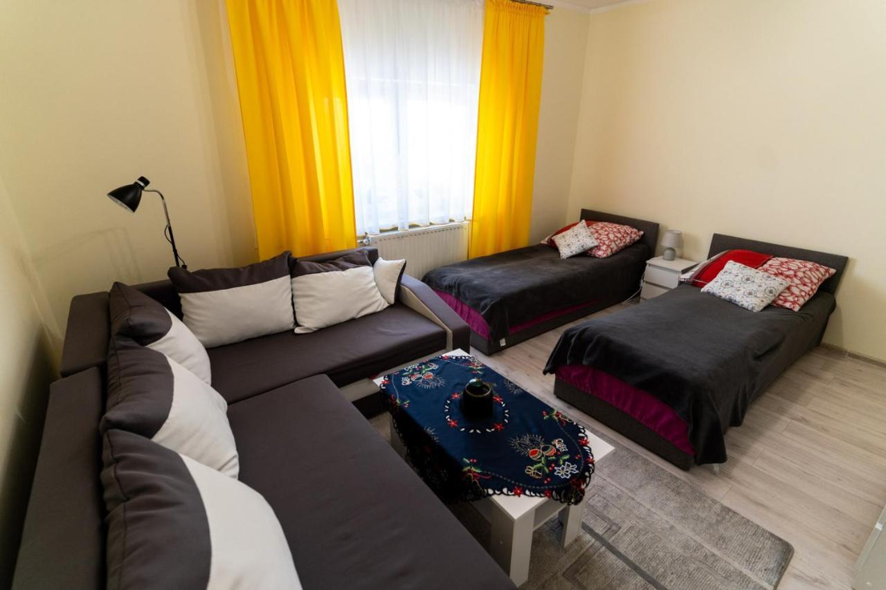 Gorskie Mieszkanie Apartment Stronie Śląskie Exterior foto